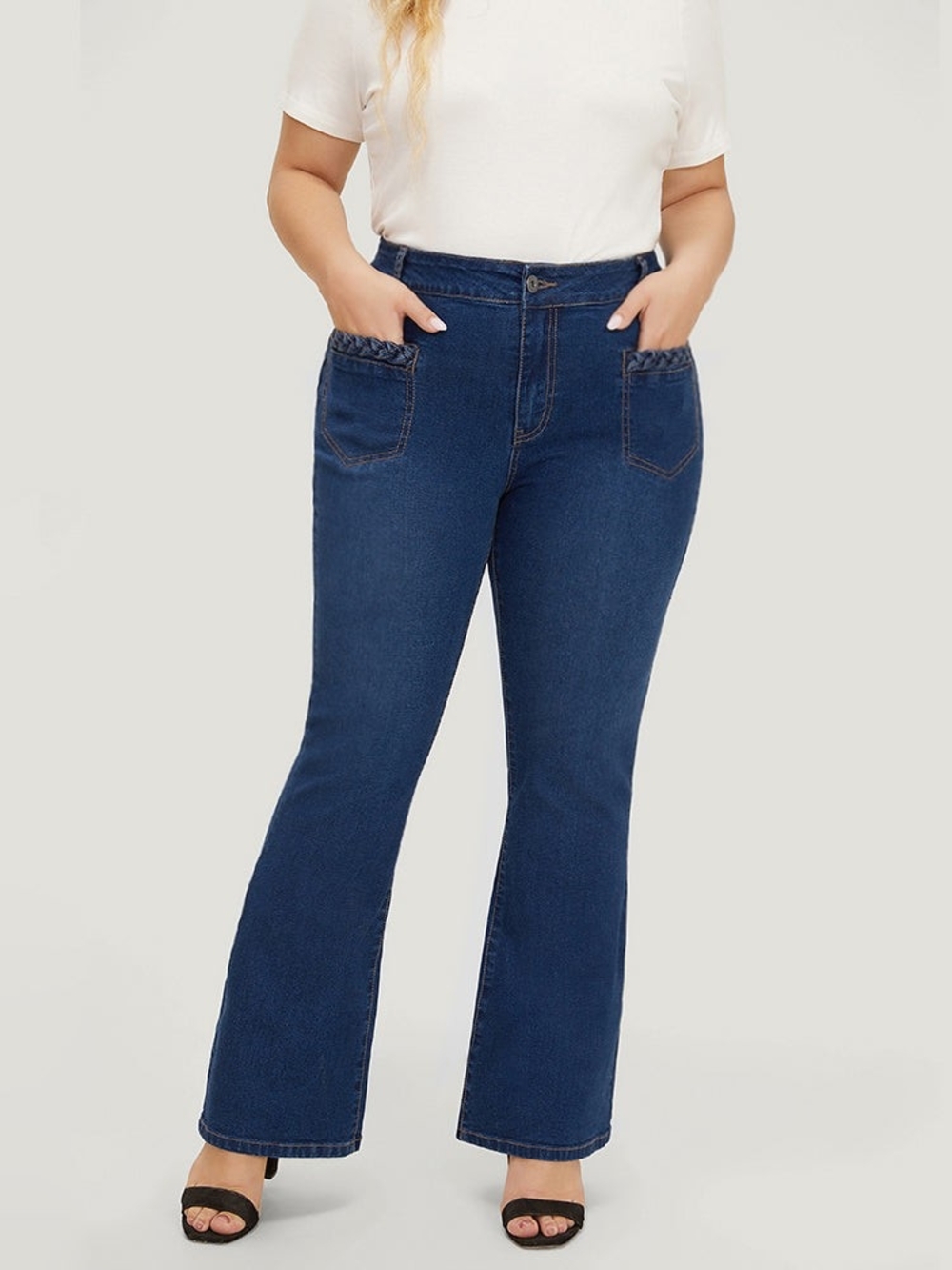 BloomChic NWOT High Rise Dark Wash Stretch Flare Jeans Size 22